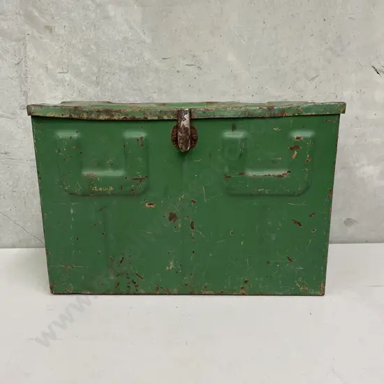 Large Vintage Ammo Box. Green. B166 1942 SF