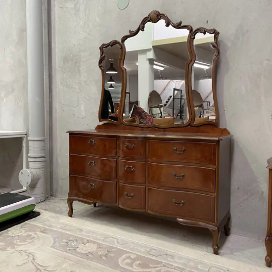 Stunning Antique Reproduction Burr Walnut 9 Drawer Dressing Table with Pivoting tri mirror.