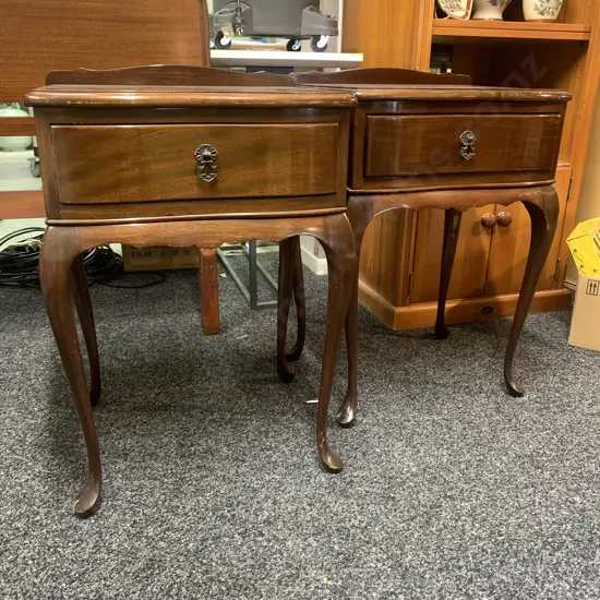 Vintage Solid Mahogany Pair of Bedside Tables. Single Drawer. Queen Anne.