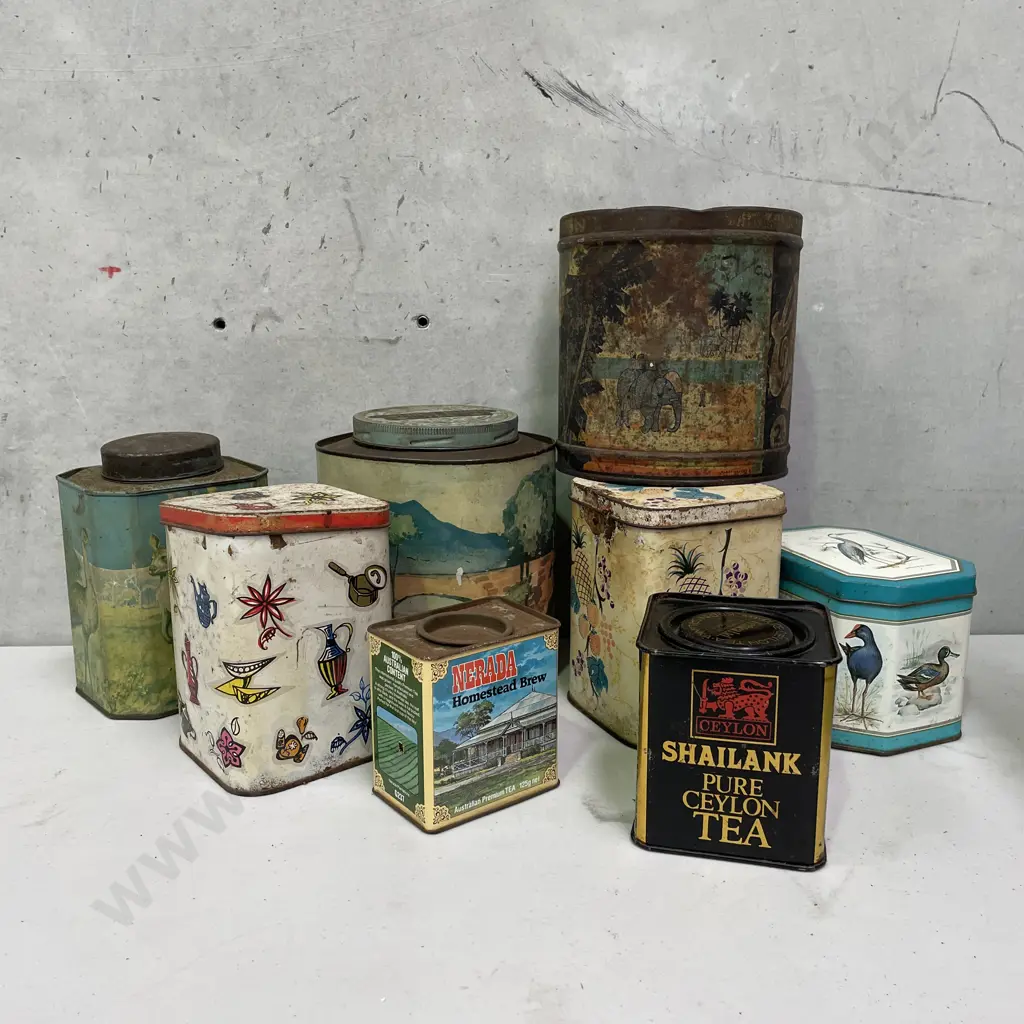 Assortment of Vintage/Antique Tins Image 1++
