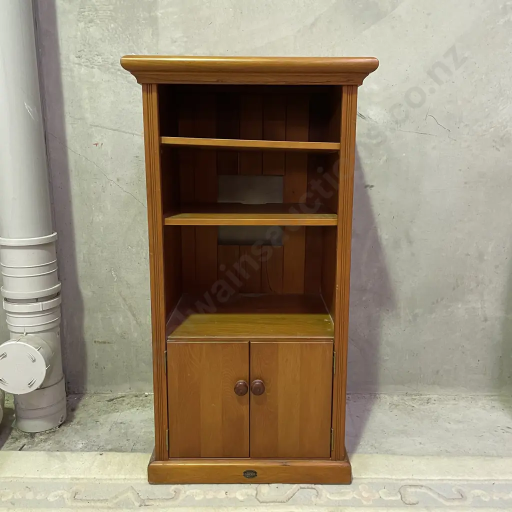 Classic Wood Rimu Cabinet. 2 Door, adjustable shelves. H123cm W65cm D55cm Image 1++