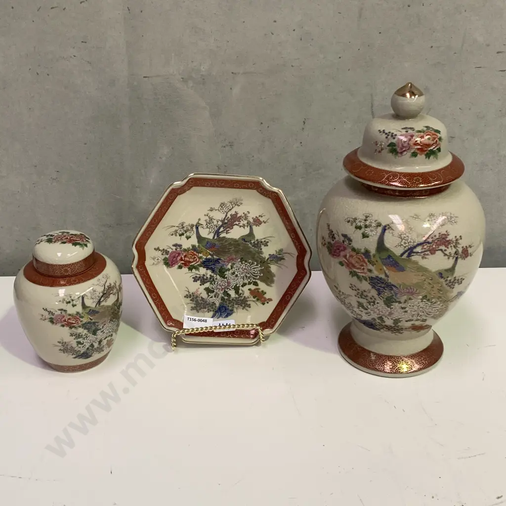 Satsuma Large lidded urn with Ginger jar and plate Image 1++