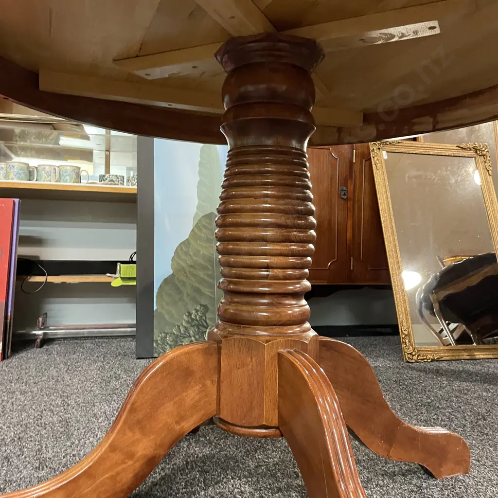 Solid Wood Round Dining Table. Beehive central panel with quad base. Dia 105cm Image 1++