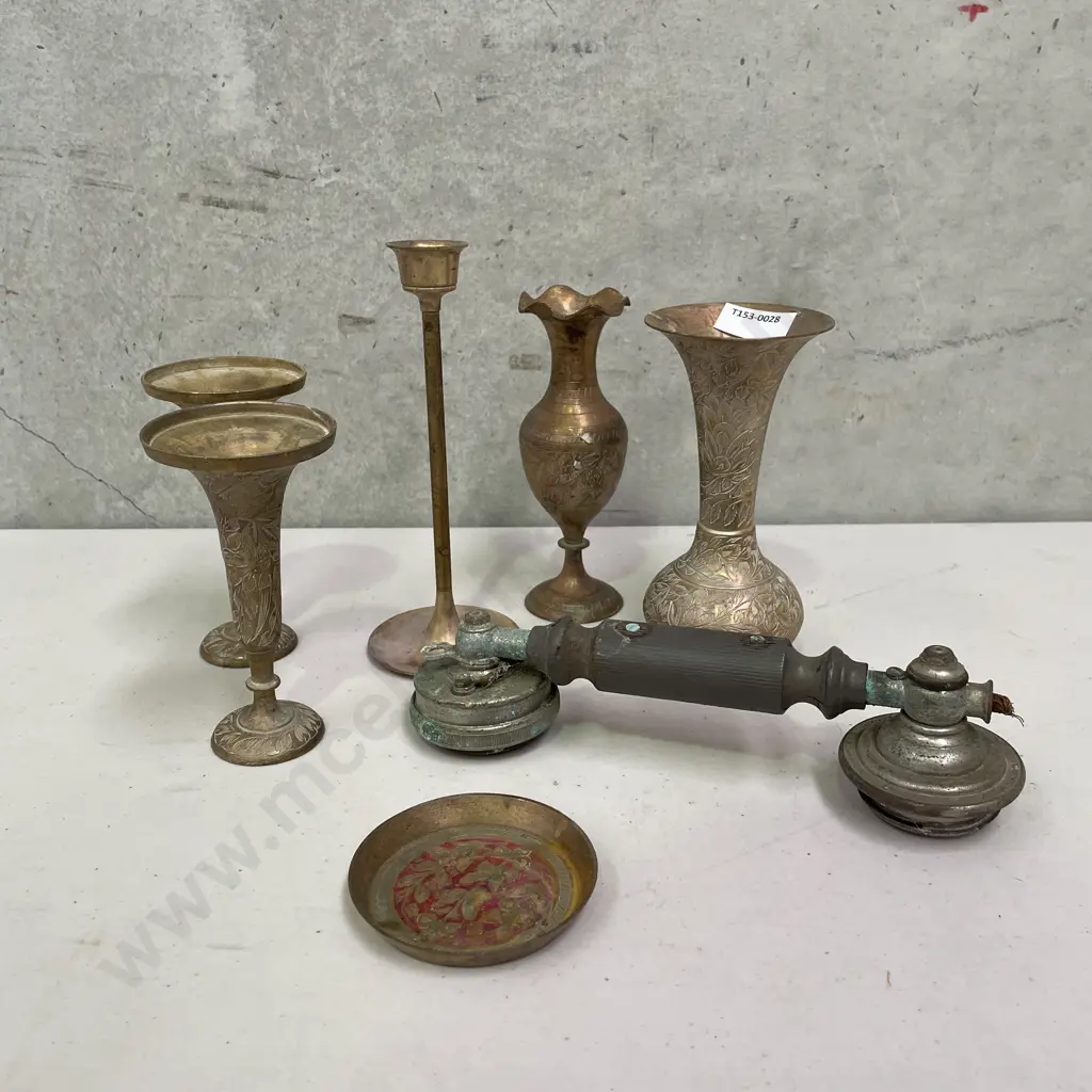 Assorted Vintage Brassware Image 1++
