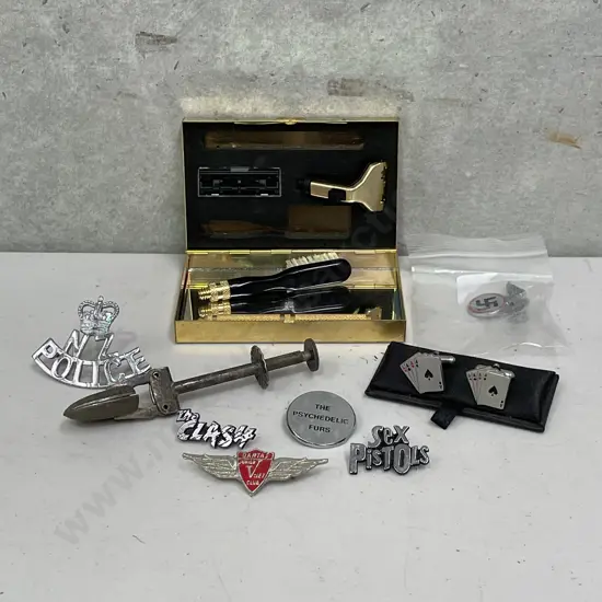 Assorted Vintage Collectables including Vintage Pins