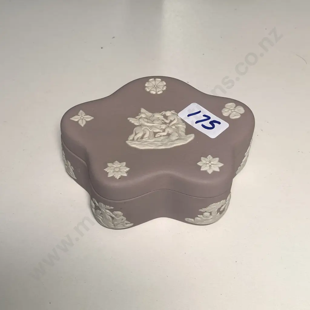 Wedgwood Mauve Jasper Ware Lidded Trinket box Image 1++