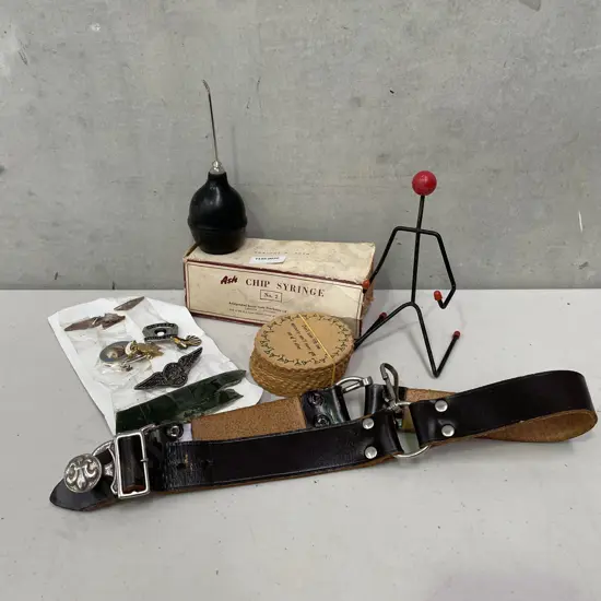 Assorted Vintage Collectables