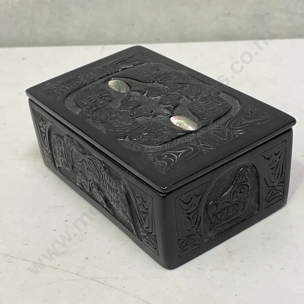 Heavy Carved Black Lacquered Box with Paua detail. 13 x 8.5cm H5.5 Image 1++