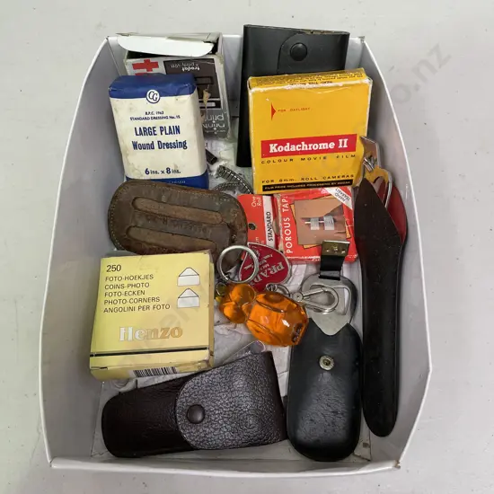 Assorted Vintage Collectables