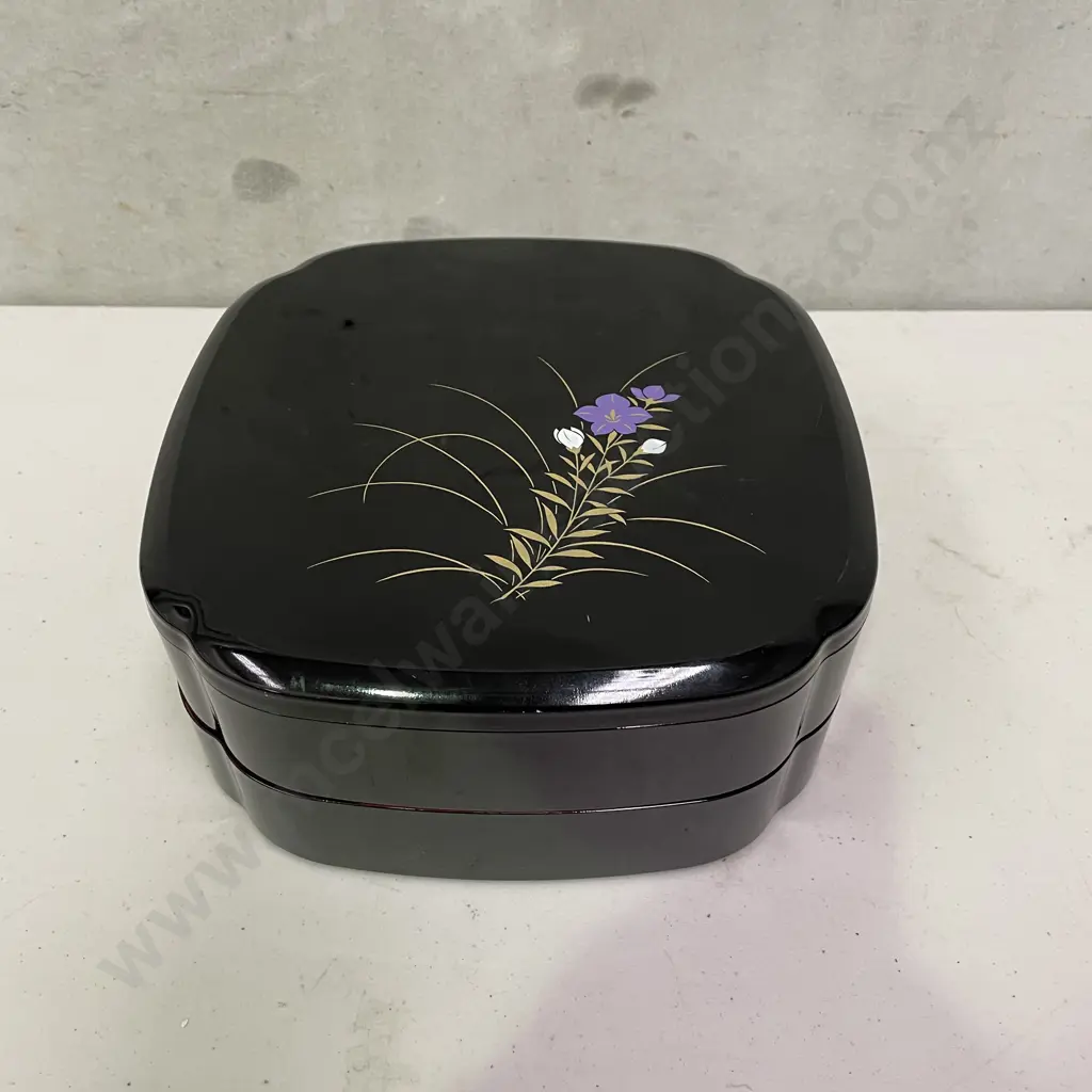 Black lacquered two tier lidded box. 25 x 25cm H12cm Image 1++