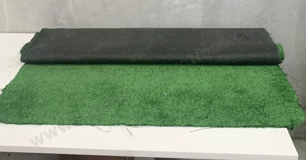 Faux Grass Mat, 3.58 x 1.28m Image 1++