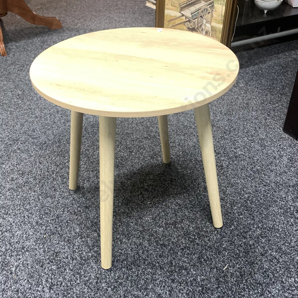 Blonde Oak Look Side Table, Dia 48cm, H49cm Image 1++