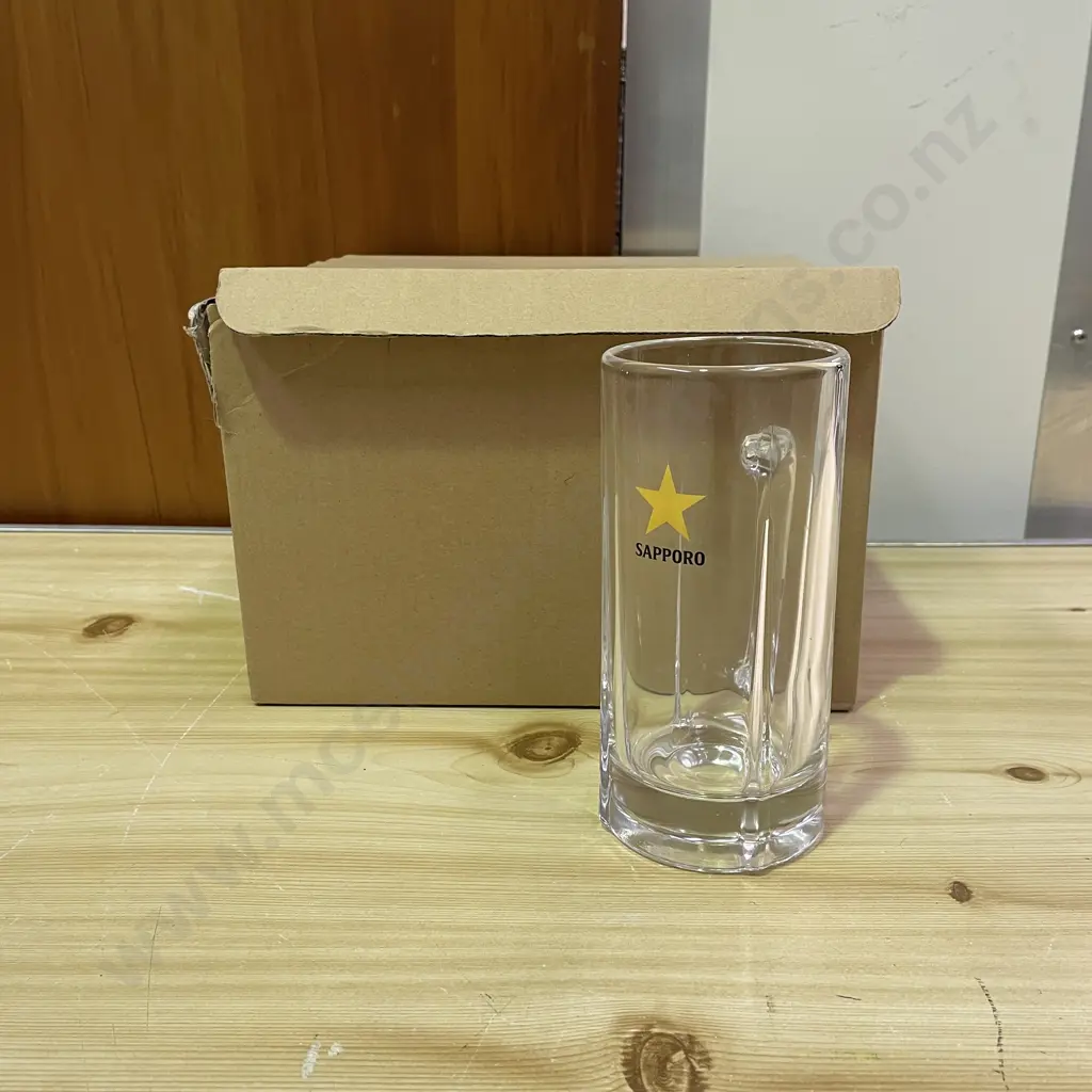 Boxed set of 6 x 510ml Sapporo Beer Mugs Image 1++