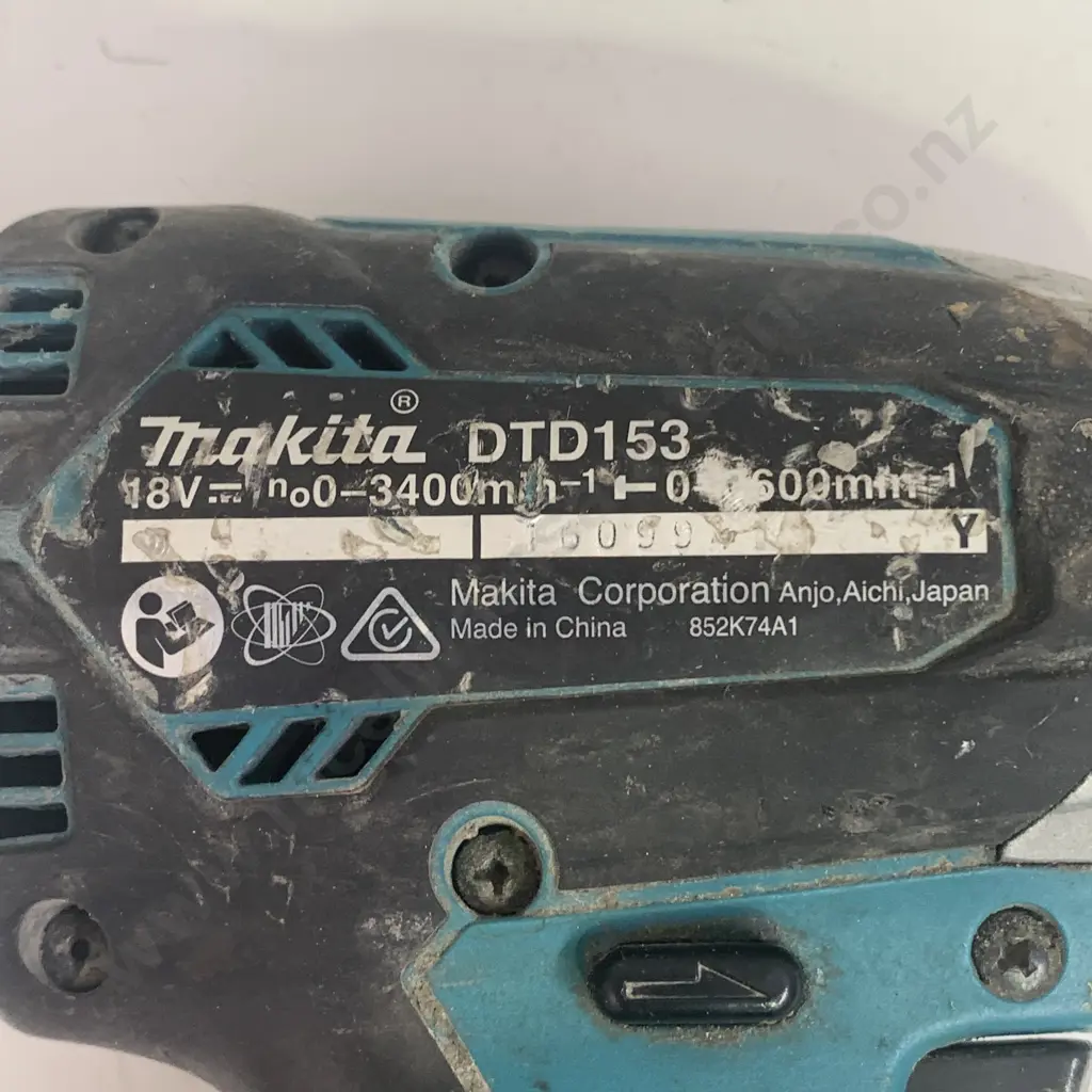 Makita DTD153 18v 170Nm Brushless Impact Driver Skin Only Image 1++