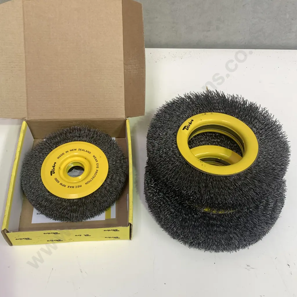 5 x Dixbro Grinder Brushes, W150 x 19mm x Multi 28G one of, S250 x 13mm x 83mm 28G two of plus 1 other Image 1++