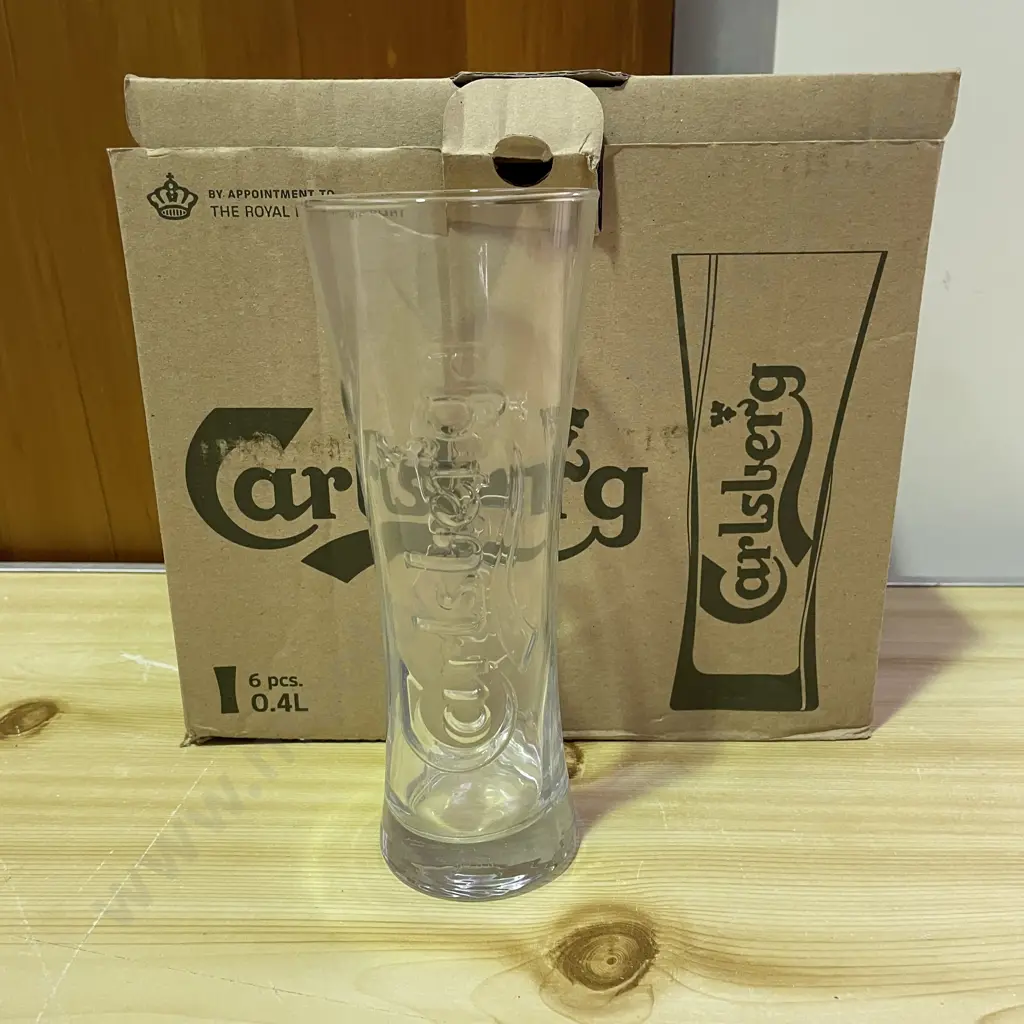 Boxed Set of Carlsberg Beer Glasses H20.5cm Image 1++
