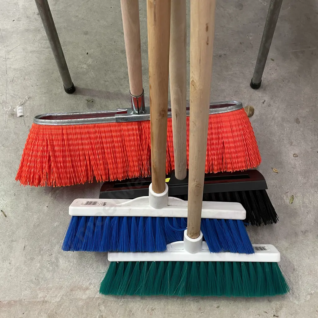 Four Brooms, as new. Incl. Commercial grade Image 1++