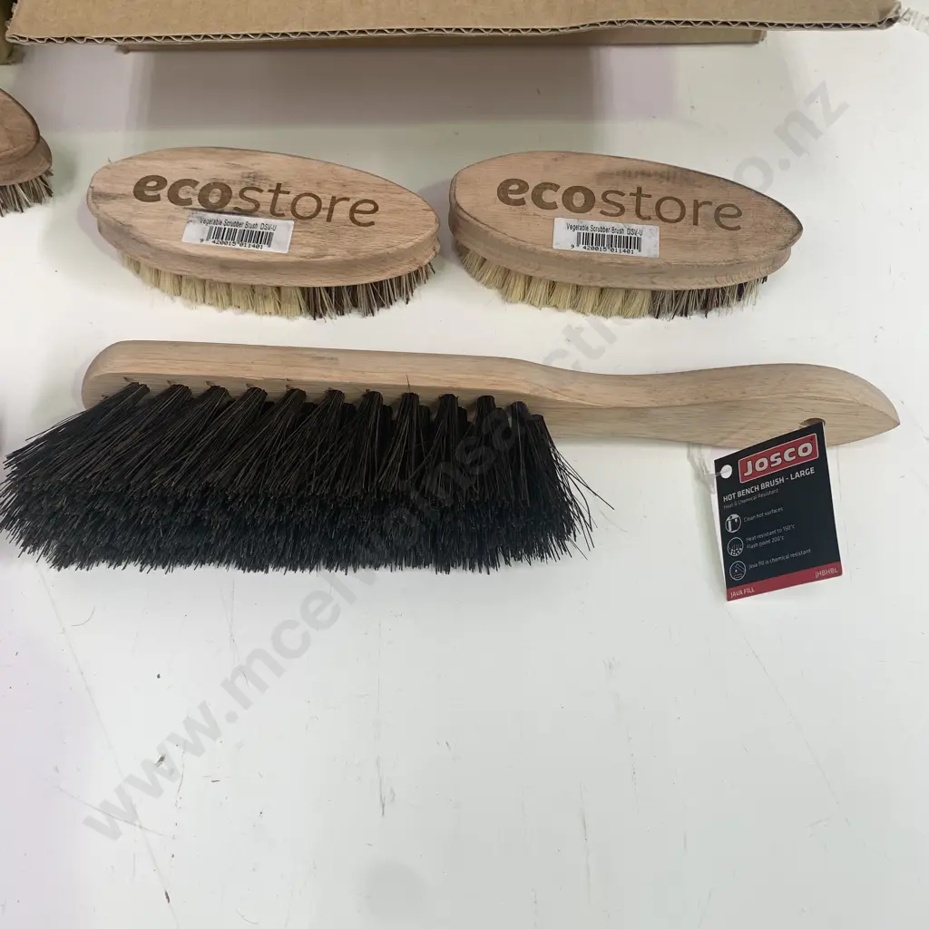 Selection of As-New Brushes including Flexovit Wire Brushes x 12, Josco Hot Bench Brush Large Image 1++
