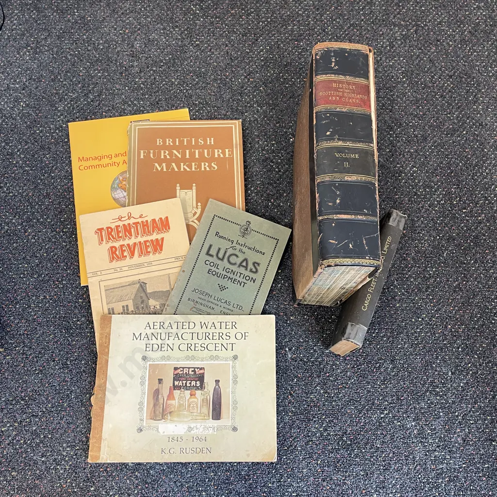 Assortment of Vintage Manuals Books Pamplets etc Image 1++