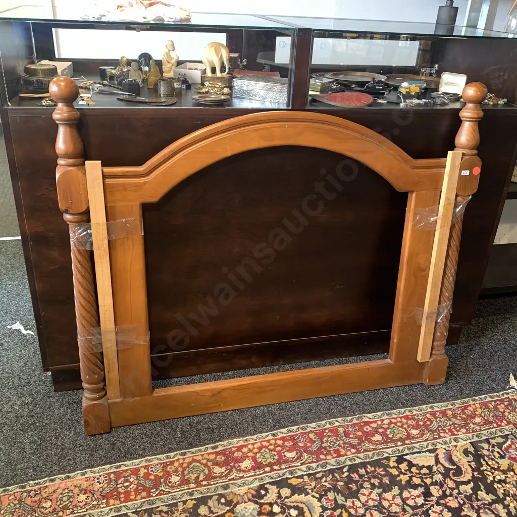 Solid Wood Mirror Frame Bed Style Image 1++