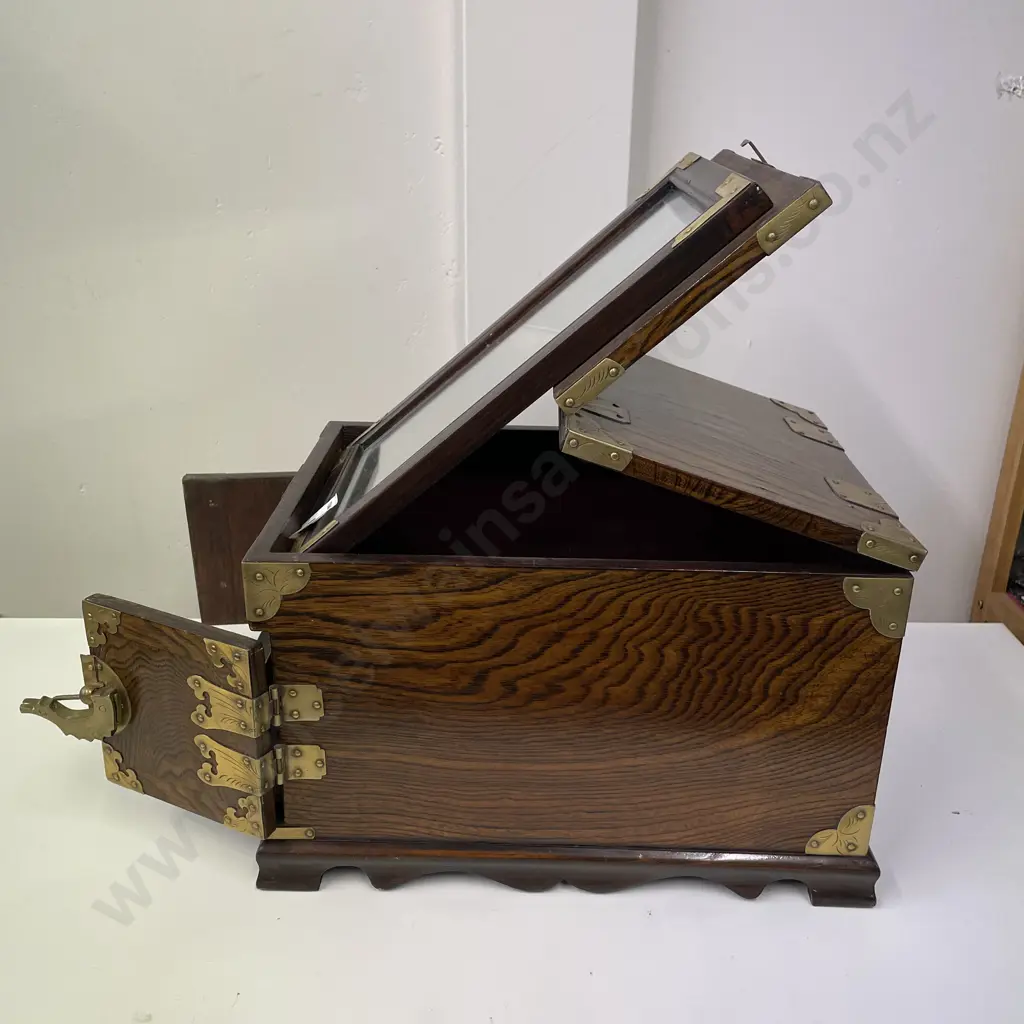 Stunning Antique Oak & Brass Vanity/Jewellery Box With Fish Shape Lock, Fold Out Mirror, H23 W25 D36cm Image 1++