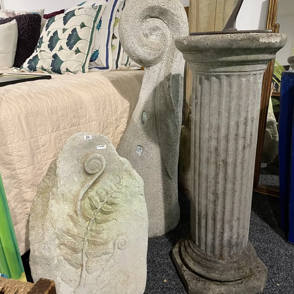 Concrete Outdoor Garden Feature Pillar Sun Dial, H97cm Image 1++