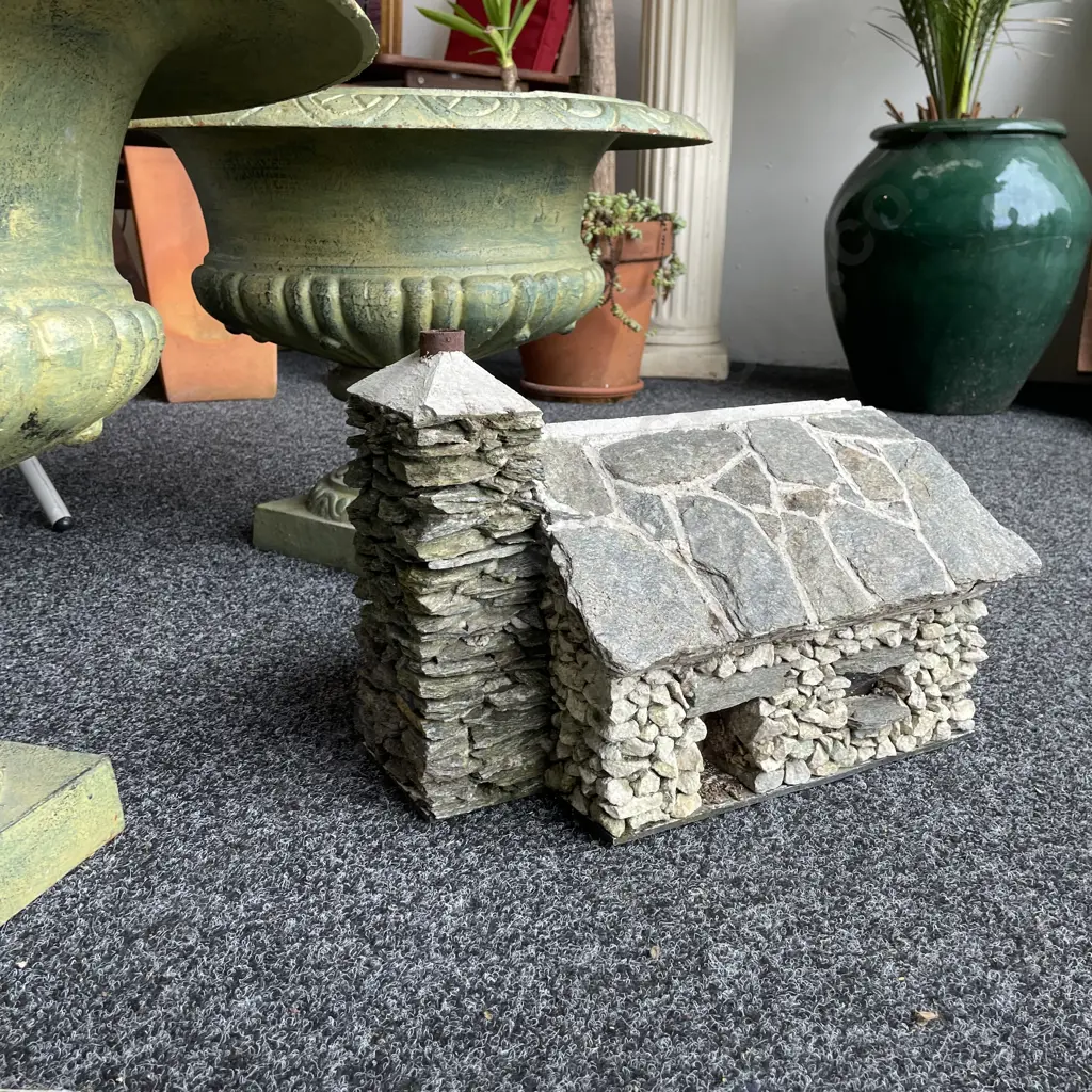 Cool Concrete and Slate House Image 1++
