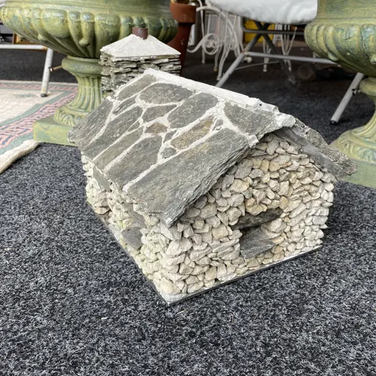 Cool Concrete and Slate House