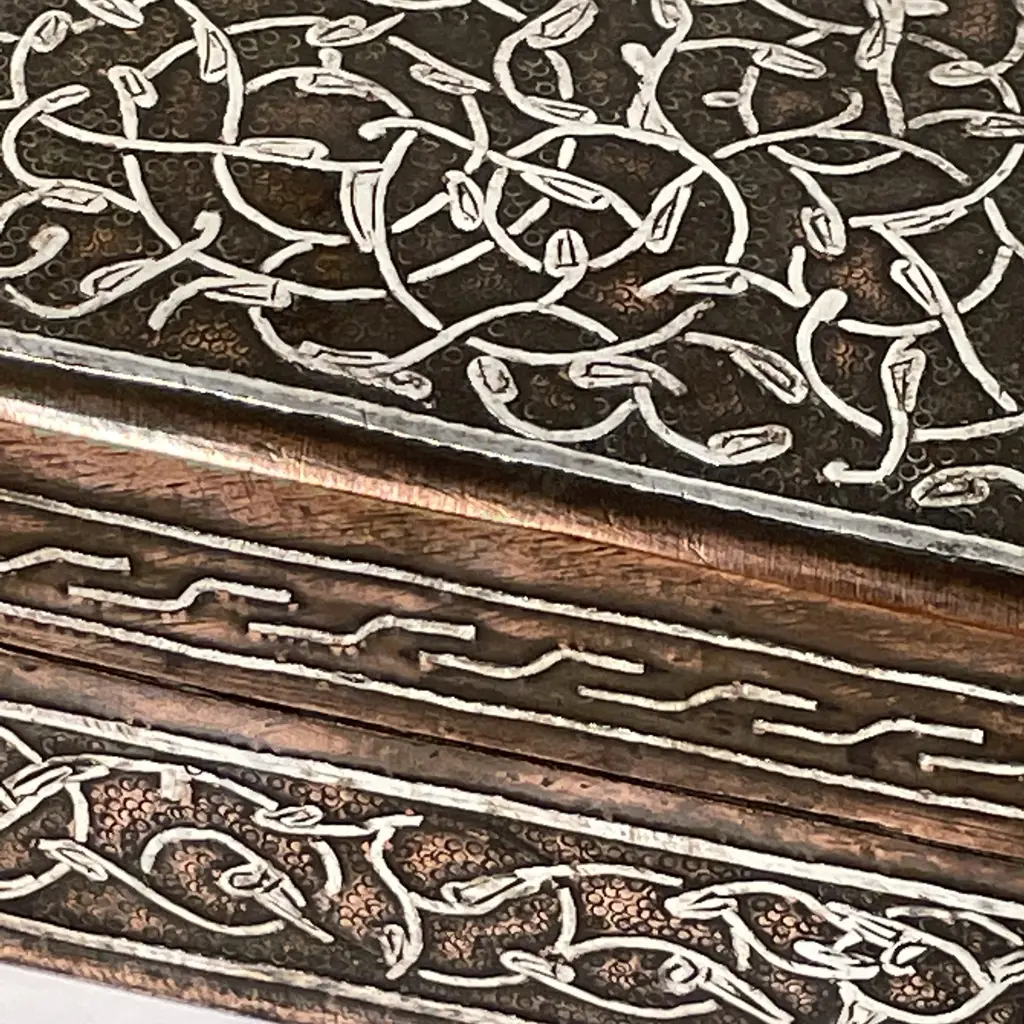Vintage Box. Wood with copper overlay and applied Silver decoration. Signed/marked on base. 19 x 10.5cm. H5.5cm Image 1++