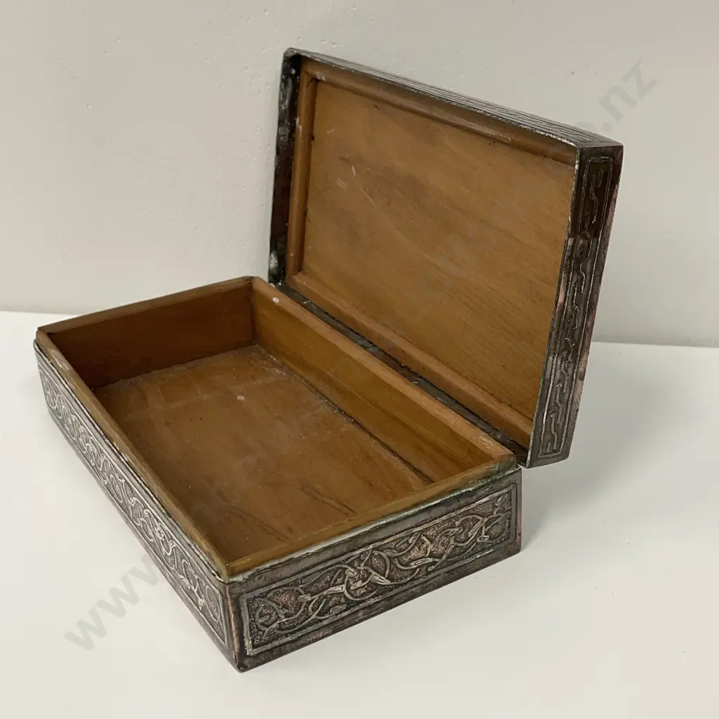 Vintage Box. Wood with copper overlay and applied Silver decoration. Signed/marked on base. 19 x 10.5cm. H5.5cm Image 1++