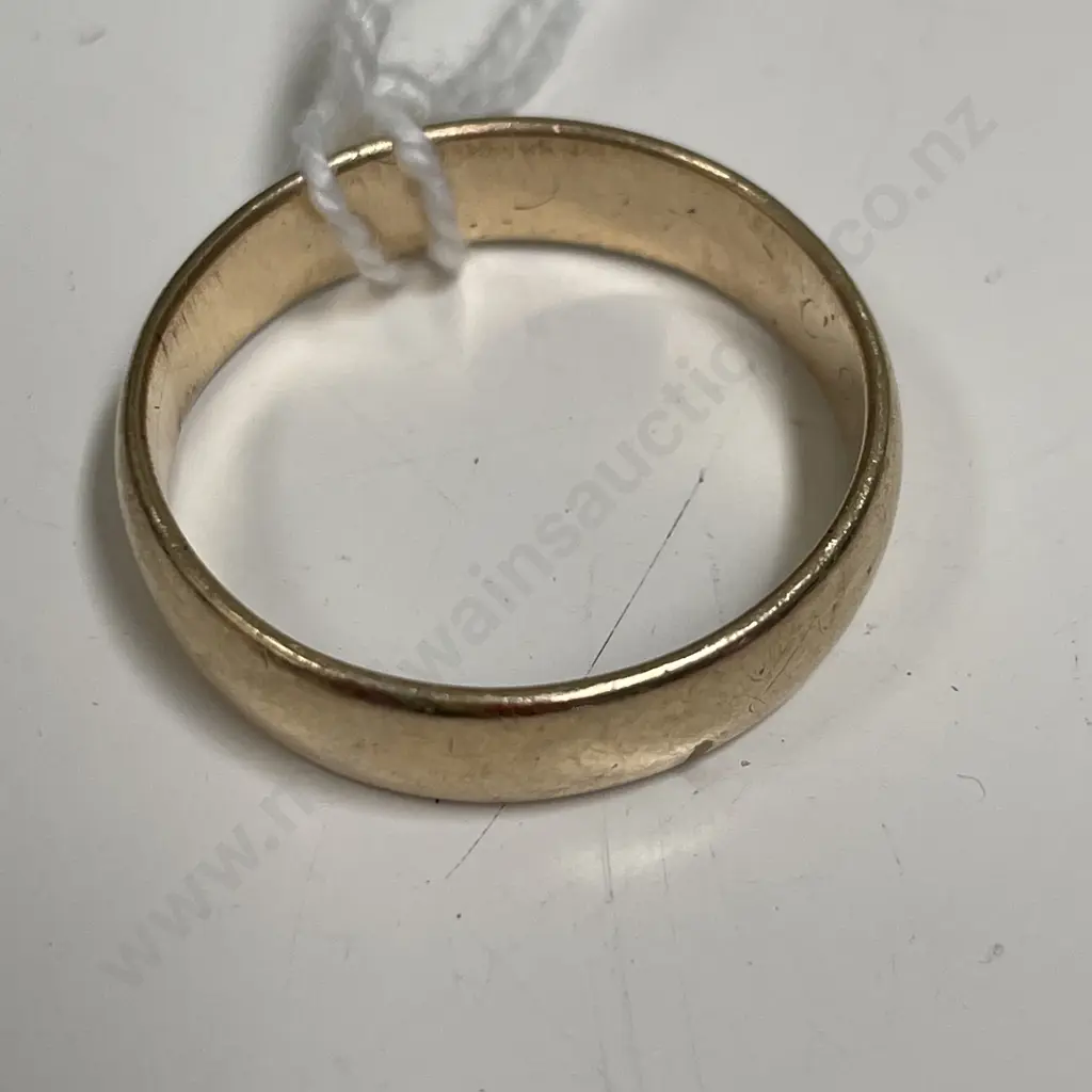 9ct? Gold Wedding Band. Mark hard to see Image 1++