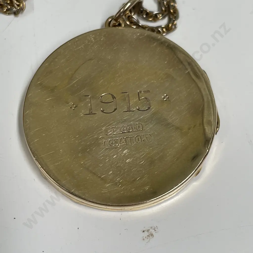 9ct Gold Circular Locket on chain. Etched detail. Image 1++