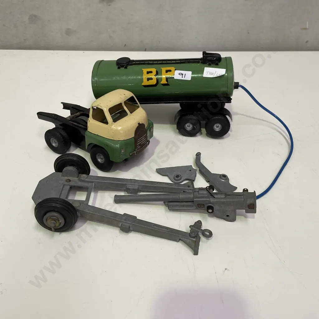 Vintage Tri-Ang BP Tanker Truck with English Made Artillery Canon Image 1++