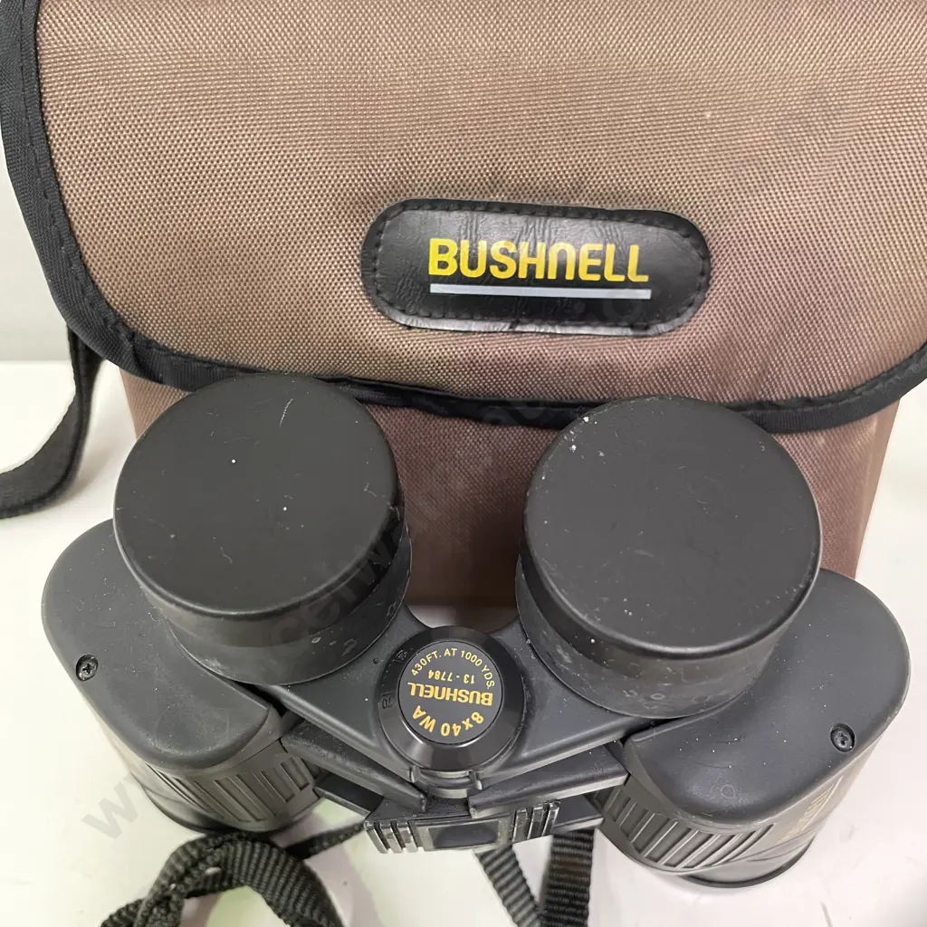 Bushnell Binoculars. In Soft Case. B 28310 Image 1++