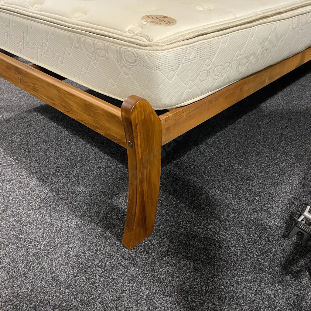 Rimu Framed Slat Queen Bed with Intrigue Organicotton Firm Mattress Image 1++