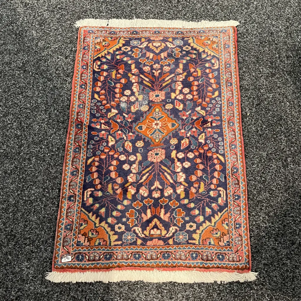 Small Floor Rug 86 x 55cm Image 1++