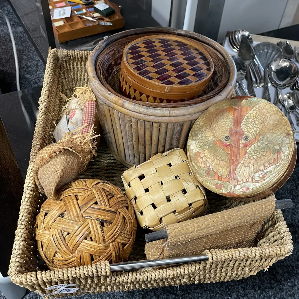 Basket with Woven Cane and Flax decorative items Image 1++