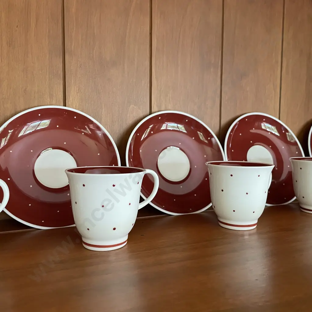 Set of 6 Susie Cooper Duo's, Burgundy dot pattern Image 1++