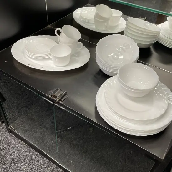 Arcopal French White Dinnerset