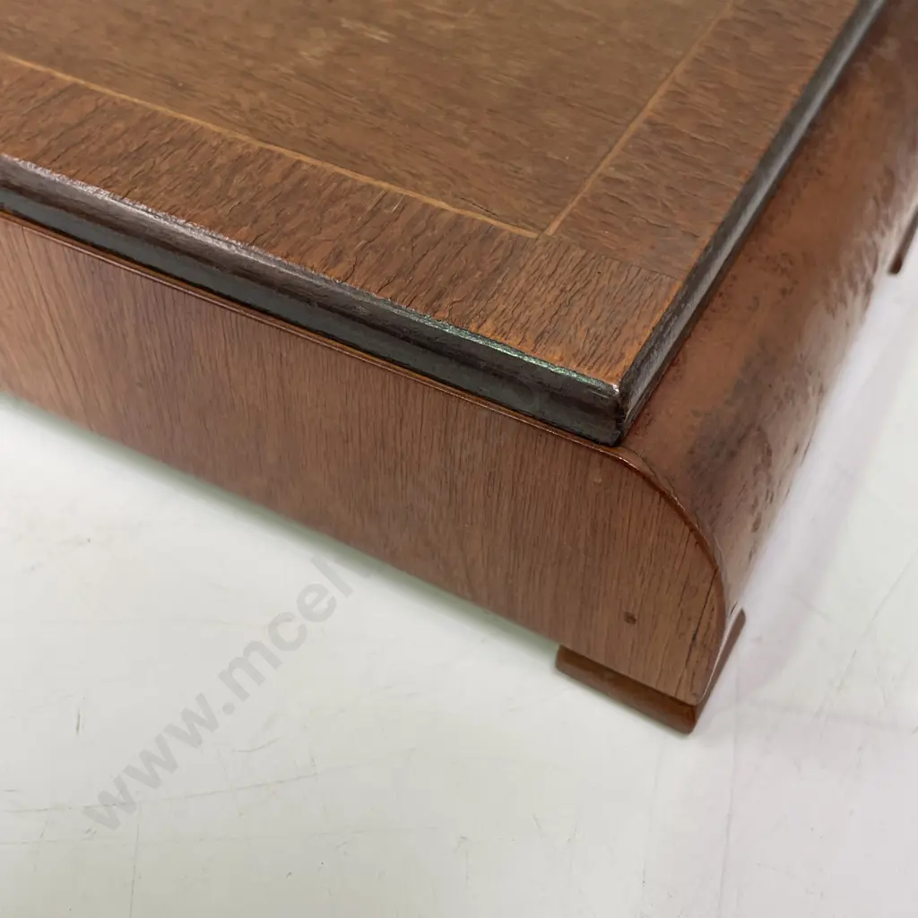 Vintage American Oak and Silky Walnut Art Deco Box. W25 H7 D16cm Image 1++