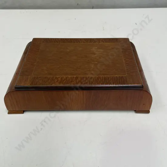 Vintage American Oak and Silky Walnut Art Deco Box. W25 H7 D16cm