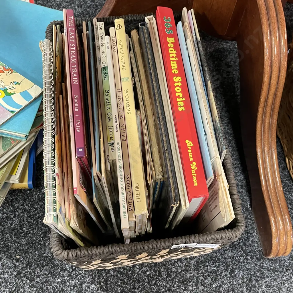 Assortment of Vintage Children's Book Image 1++