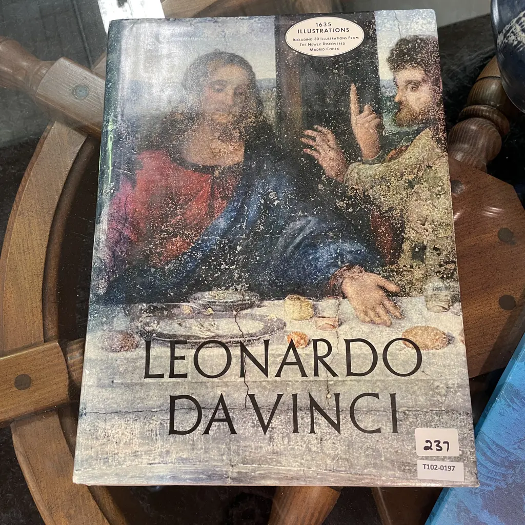 Massive Leonardo Da Vinci Book Image 1++
