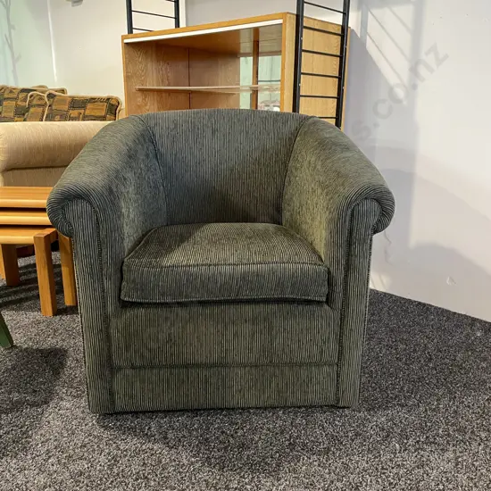 Quality Lounge Tub Chair, Forest Green Ribbed Corduroy Type Fabric
