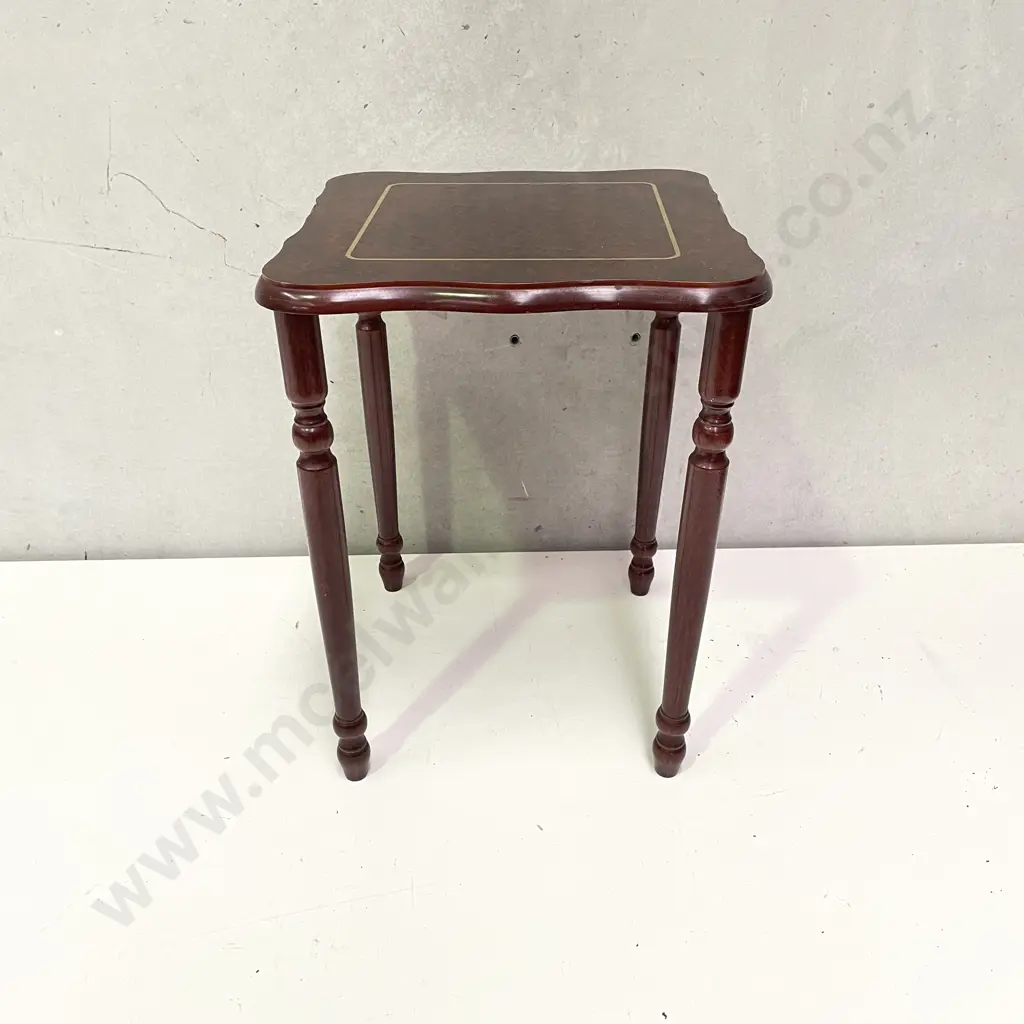 Small Square Occasional Table Image 1++