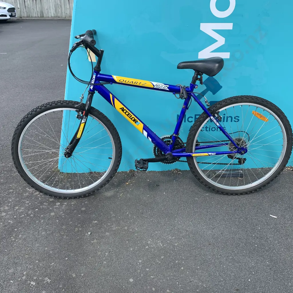 Blue and Yellow Accelor8 Quartz26 Bike, Size Medium Image 1++