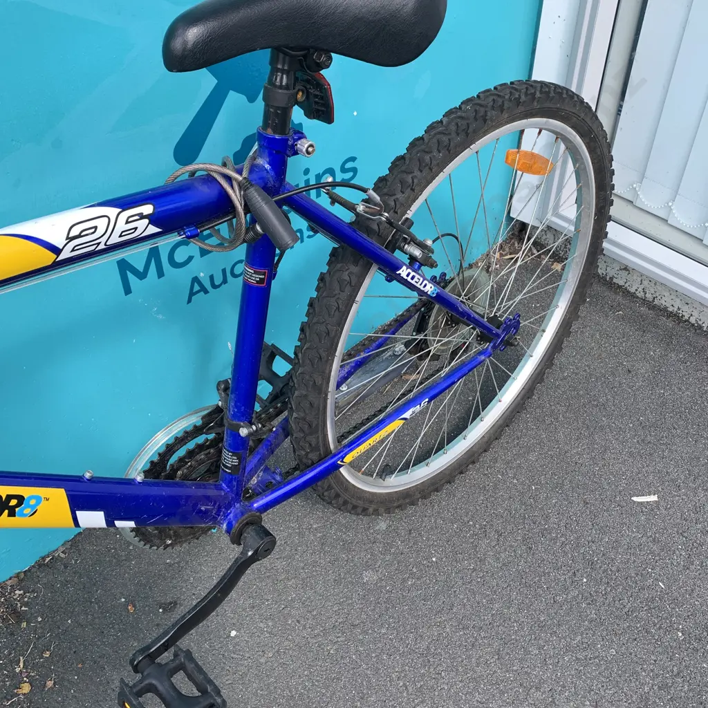 Blue and Yellow Accelor8 Quartz26 Bike, Size Medium Image 1++