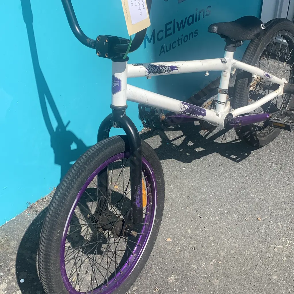 Insane BMZ Trick Bike, White Image 1++