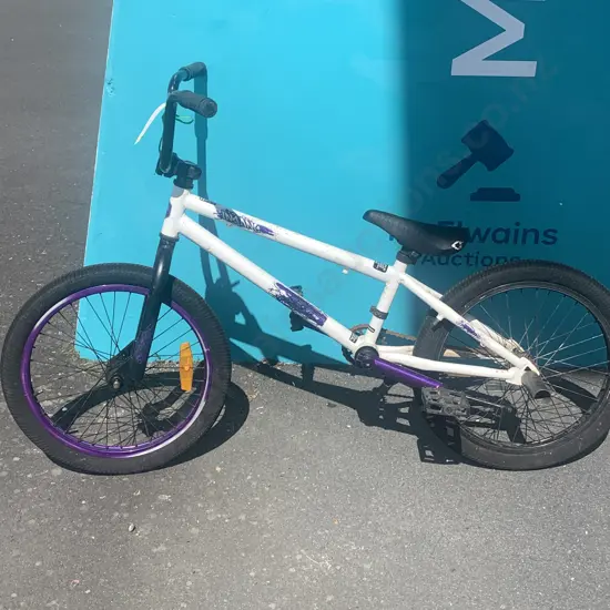 Insane BMZ Trick Bike, White