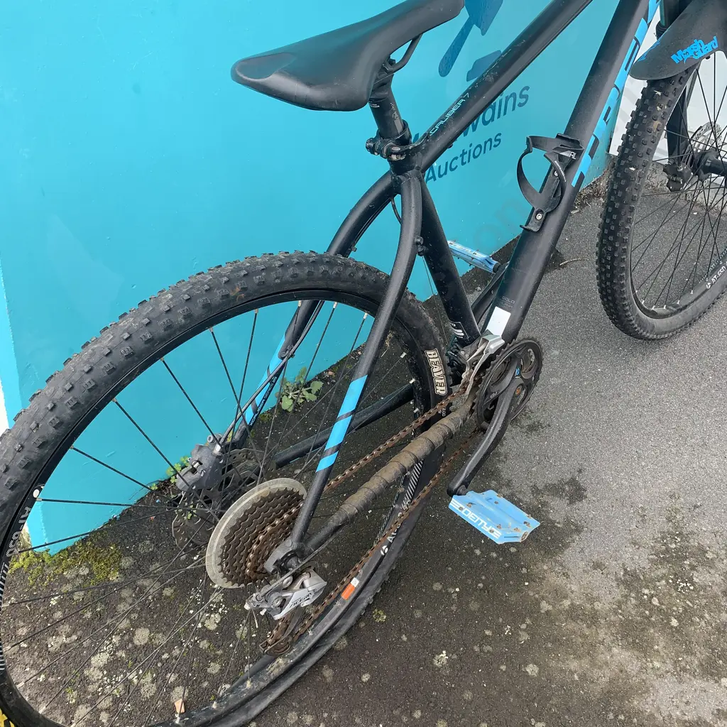 Trek Excaliber-7 Mountain Bike size 19.5 Image 1++